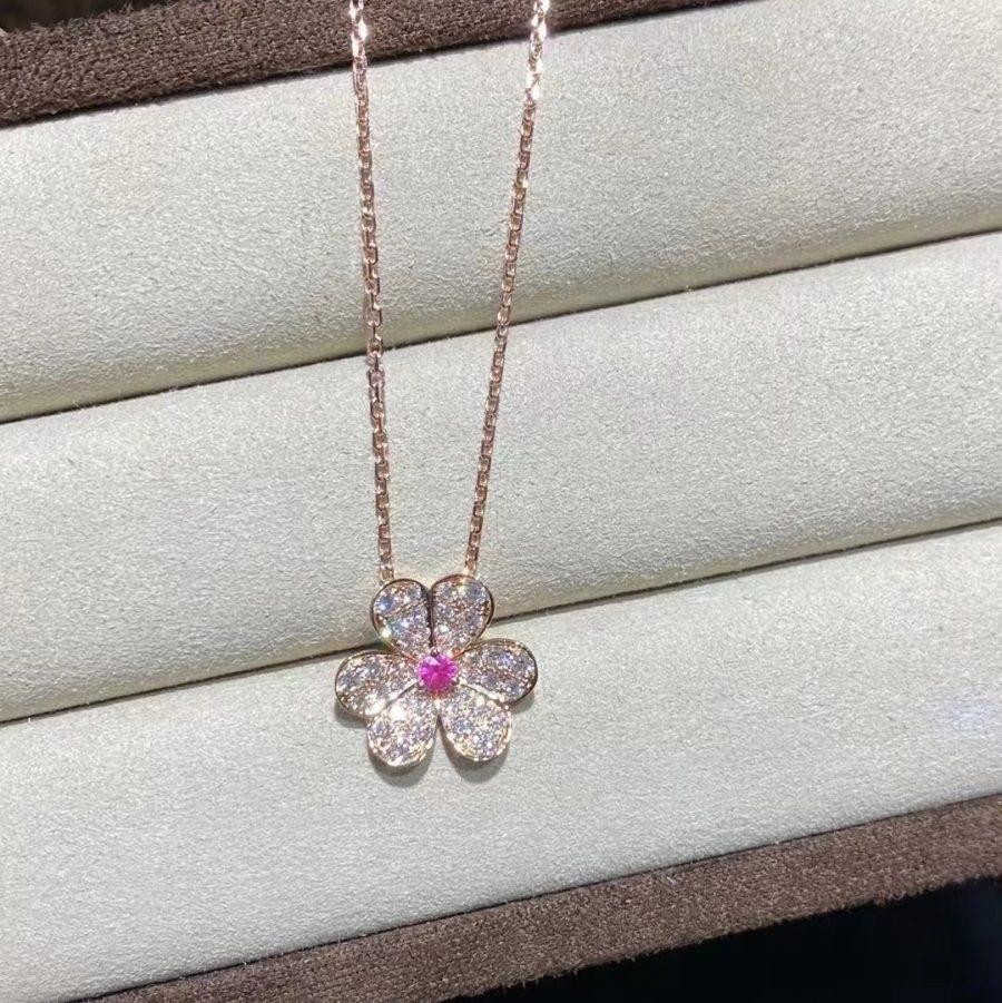 ¡®AuraJewelry¡¯FRIVOLE ROSE GOLD FLOWER DIAMOND NECKLACE