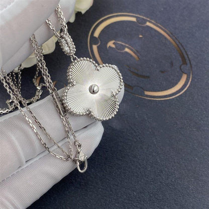 ¡®AuraJewelry¡¯CLOVER 25MM SILVER BIG CLOVER NECKLACE