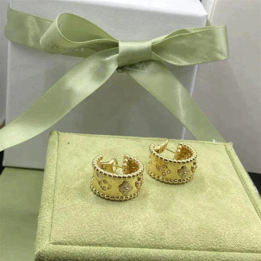 ¡®AuraJewelry¡¯PERLEE DIAMOND EARRINGS